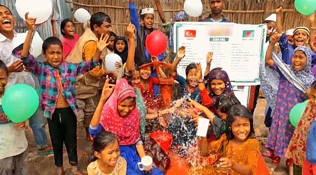 Esra Erol'a doğum gününde Bangladeş'te su kuyusu hediye edildi