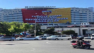 Final Maçı İçin Tek Yürek Olan Kayseri Sarı Kırmızıya Boyandı