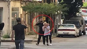 Flaş Gelişme! Sokak ortasında kız arkadaşını rehin almıştı! 