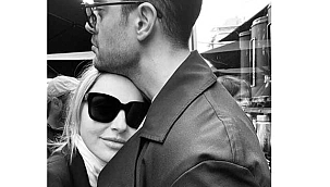 Hadise'nin kumsal pozları olay oldu! 