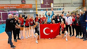İşitme Engelliler Yaz Olimpiyatları’nda, kadın voleybol takımı altın madalya kazandı