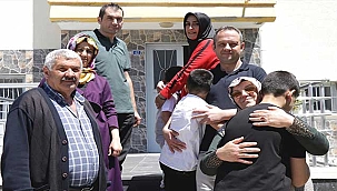 Kayseri'de anne ve babasından etkilenen oğulları 3 çocuğun koruyucu ailesi oldu