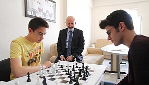 Kocasinan'da İlkokullar Arası Ödüllü Satranç Turnuvası