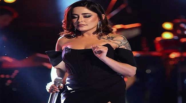 Melek Mosso'ya ünlü isimlerden destek! Ahlaklı konser!