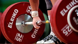 Milli halterci Hakan Kurnaz altın madalya kazandı