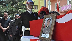 Şehit Sözleşmeli Er Güler, son yolculuğuna uğurlandı