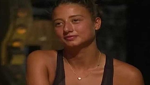 Survivor Aleyna Kalaycıoğlu'ndan ayna pozları yürek hoplattı! Sosyal medyada yorum yağdı!