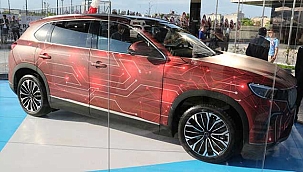 Türkiye'nin yerli otomobili TOGG Samsun'da sergilendi