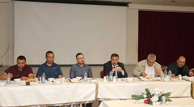 Yeşilhisar Belediye Başkanı Halit Taşyapan, iftar yemeğinde