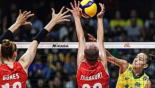 A Milli Kadın Voleybol Takımı, Brezilya'ya mağlup oldu