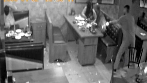 Adına şarkı istenince husumetlisini barda...