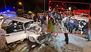 Feci kazada otomobil, ışıkta bekleyen işçi servisine çarptı!