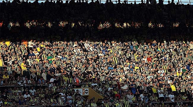 Fenerbahçe'de kombine biletlerin tükendiği duyuruldu