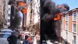 İki katlı binanın çatısı alev alev yandı