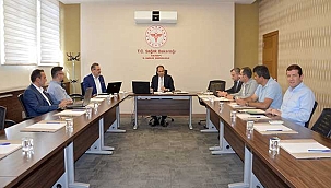 İl Sağlık Müdürü Erşan, Kamu Hastaneleri Hizmetleri Başkanlığı Yöneticileri ile Toplantı Yaptı