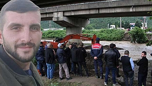 İş makinesi operatörü, sel sularına kapıldı