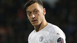 Mesut Özil'den futbol kariyeri hakkında flaş karar! Özil futbolu bırakıyor mu?