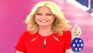 Müge Anlı gelinlikle, Şinasi Yüzbaşıoğlu damatlıkla! Sosyal medyayı sallayan kare! 