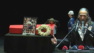 Murat Arkın babasına, onun repliğiyle veda etti