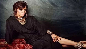 Şarkıcı Zara'dan olay yaratan paylaşım! Tanınmaz halde!