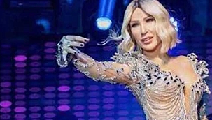 Seda Sayan'dan phtoshop'lu paylaşım! Başına dert oldu!