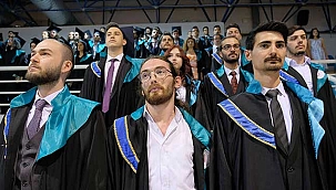 Serebral palsi hastası Yunus bilgisayar mühendisi oldu