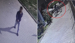 Şoke eden hırsızlık! Siteye arabanın arkasından koşarak...