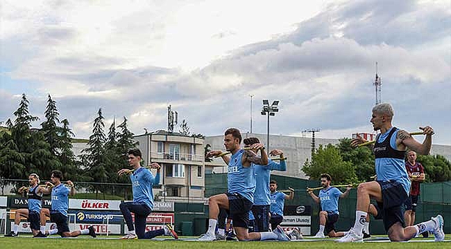 Trabzonspor, yeni sezonun ilk antrenmanını gerçekleştirdi
