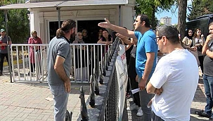 YKS'ye geç kalanlar öğrenciler kapıda kaldı