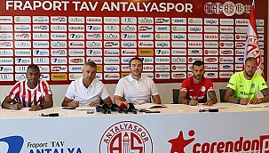Antalyaspor Güray Vural, Fernando ve Boffin'in sözleşmelerini uzattı