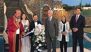 Başkan Emine Timuçin, Serkan ve Zeynep'in Çiftinin Nikâh Şahitliğini Yaptı