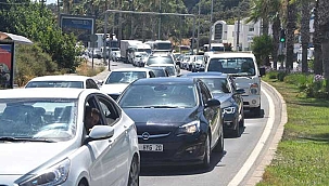 Bodrum'da bayram öncesi trafik durma noktasına geldi