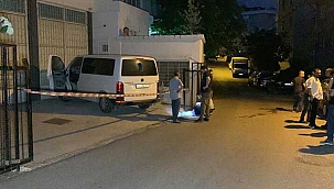 Eski milletvekilinin aracına molotoflu saldırı! 