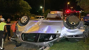 Feci kazada ağaca çarpan otomobil takla attı! 