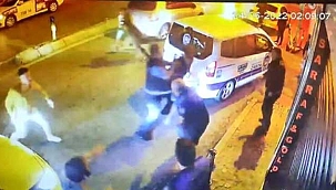 İzinsiz afiş asan grup zabıtaya saldırdı!