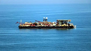 Karadeniz'de derin deniz borularını serecek gemi Zonguldak'ta 