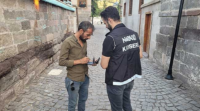 Kayseri'de narkotik polisleri denetim yaptı