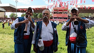 Kırkpınar'da 3 nesil müzisyenlik yapıyor! Baba, oğlu ve torunu...