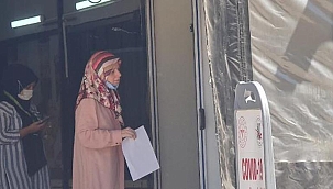 Covid-19 için hastaneye gidenlerin 'maske' umursamazlığı