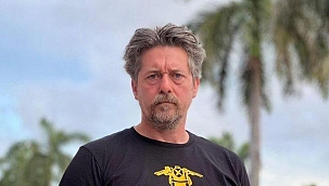 Mete Horozoğlu Bir Süre Önce Türkiyeyi Terk Etti