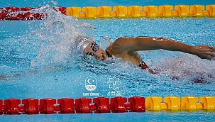 Milli yüzücü Deniz Ertan altın madalya kazandı