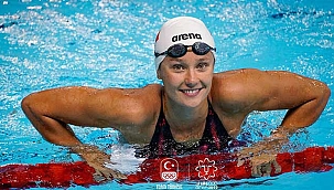 Milli yüzücü Viktoria Zeynep Güneş'ten altın madalya