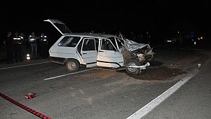 Son dakika otomobil ile traktör çarpıştı 