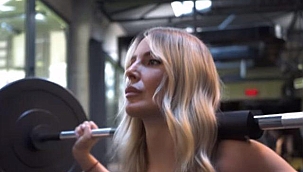 Sunucu Hande Sarıoğlu'ndan Bomba Görüntüler