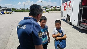 Üvey baba şiddetinden kaçan 2 kardeş yolcu otobüsünde...