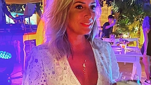 51 Yaşındaki Saba Tümer'in Bikinili Pozuna Yorum Yağdı