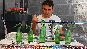 Atık Camlar Süs Eşyasına Dönüşüyor