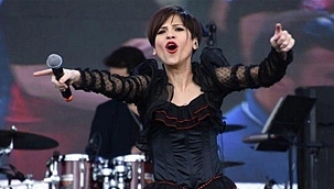 Aydilge Konser Sırasında Baygınlık Geçirdi