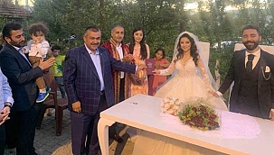 Başkan Güneş, Sarız’da Cansu-Hasip Çiftinin Nikah Merasimine Katıldı