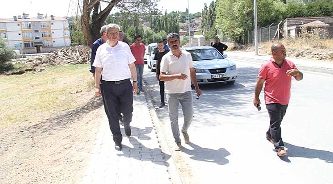 Bünyan Belediyesi Kaldırım Çalışmaları Sürüyor